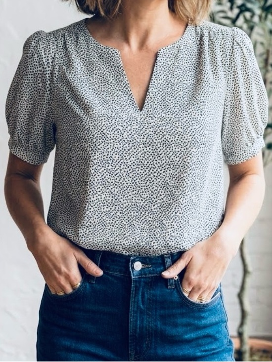 Maison D' Amelie Tops - Maison d’Amélie Blouse Top Black White Dot Notch V-Neck Puff Short Sleeve large